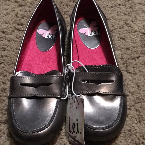 girls penny loafers
